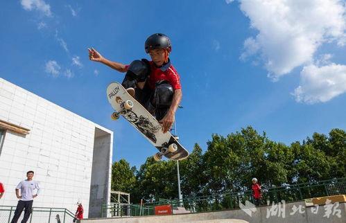 滑板少年在线观看,街头梦想的狂野征程